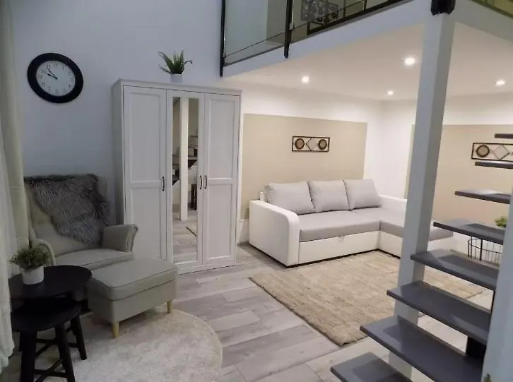 Modern And Cozy Loft Apartment Budapest